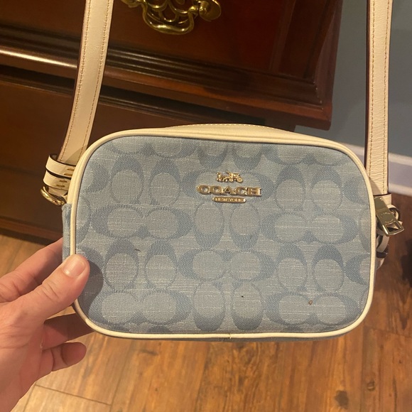 Coach crossbody - Picture 2 of 4